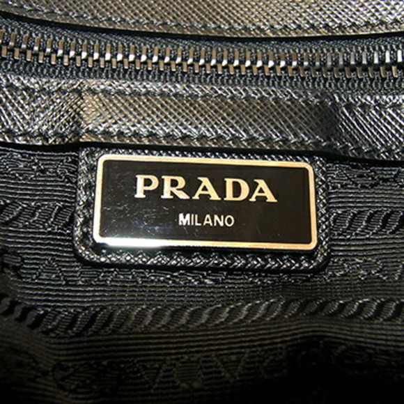 PRADA Black Leather Shoulder Bag - Picture 4 of 10